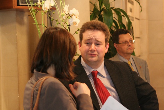 Candidat PS sur la circonscription Benelux pour les législatives 2012.