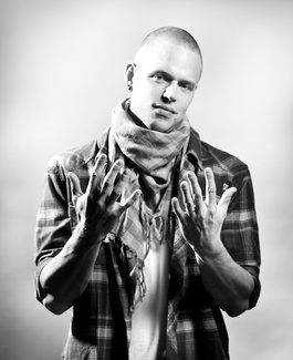 Er erreichte den zweiten Platz der finnischen Qualifikation für den Eurovision Song Contest 2009