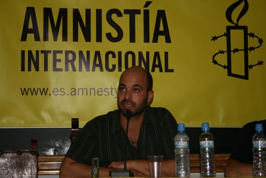 Shapira war zwischen 1999 und 2002 Berufssoldat in der israelischen Armee