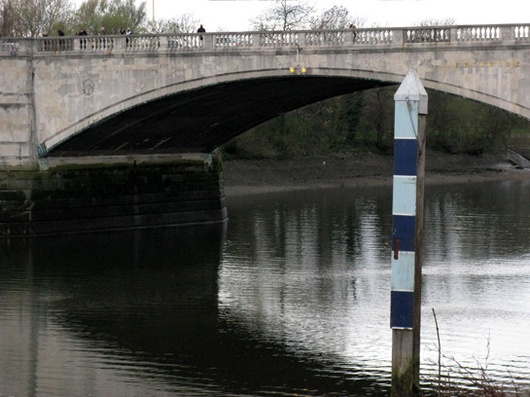 The finishing post at Chiswick Bridge
