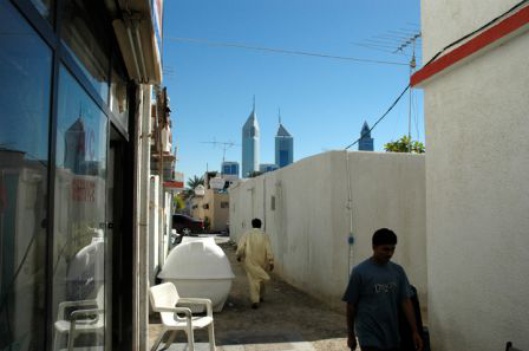 Constructing Dubai - the poor side of the city