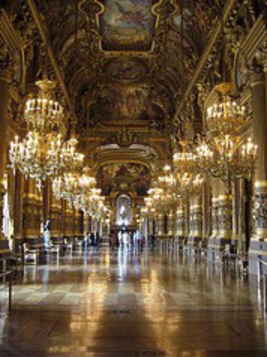 Opéra de Paris - Credit to: Josimh/Flickr