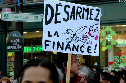 Manifestación contra la crisis en París (Foto: h_de_c/flickr)