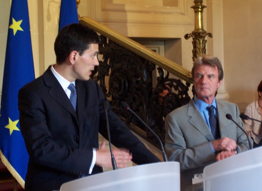 Miliband et Bernard Kouchner, ministre français des affaires étrangères|