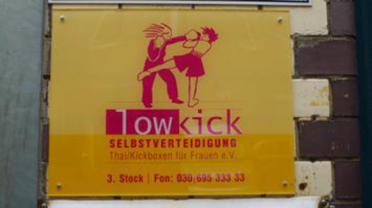 'Those who do not define themselves as masculine are welcome,' runs
the Lowkick site