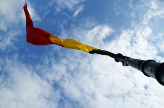 drapeau belge flotte