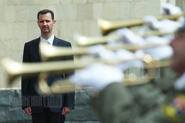 Image for La Siria si agita in piazza, Bashar al-Assad gioca ai videogame