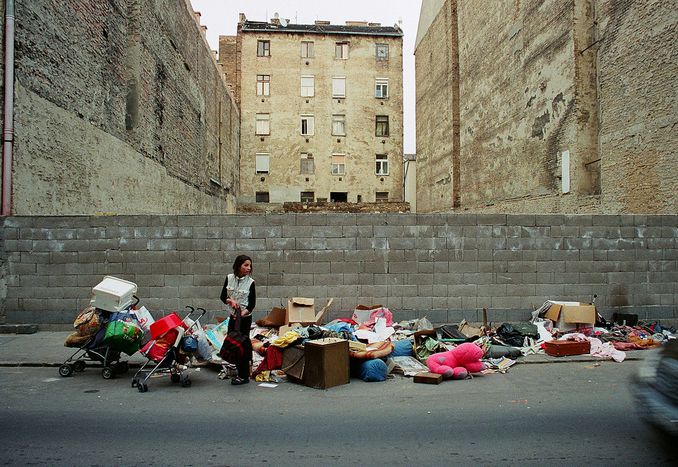 Image for Budapest contro i mendicanti e i rifiuti ingombranti