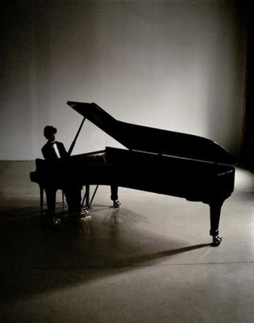 Image for Il pianista polacco Rafal Blechacz: un bambino prodigio che vive coi suoi