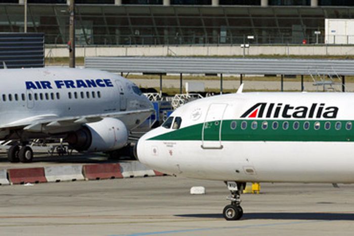 Image for Low Cost Airlines Declares War to Alitalia