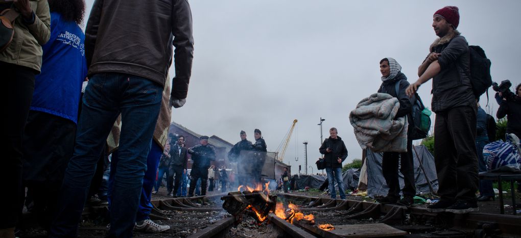 Image for Quell'invasione di clandestini... quando il linguaggio disumanizza l'immigrazione