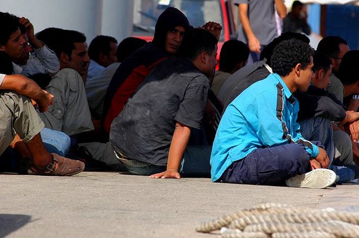 Image for Unijna polityka migracyjna: Włochy sam na sam z tunezyjskimi imigrantami 