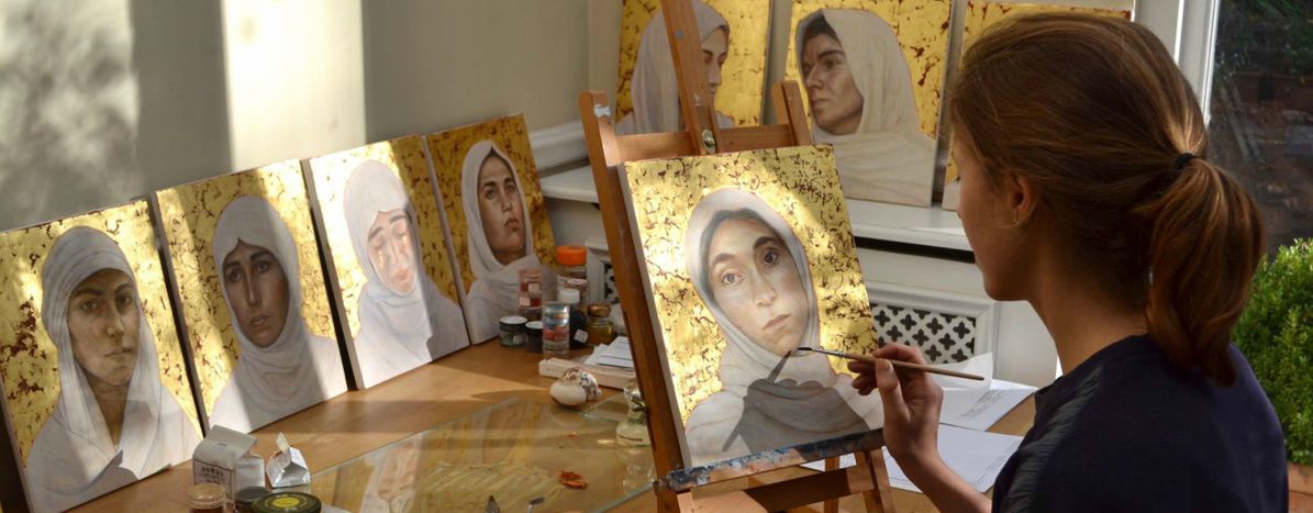 Image for The young artist lending her paintbrush to Yazidi women