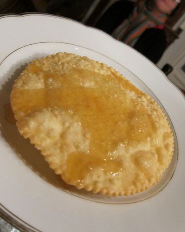 Image for Seadas or sebadas: how to make Sardinian cheese pastry