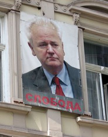 Image for Le fantôme de Milosevic plane sur Belgrade
