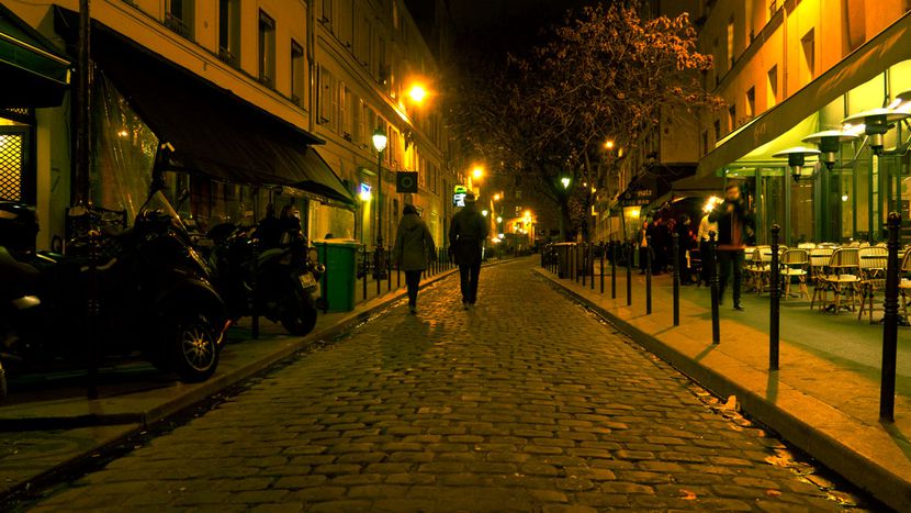 Image for Anschläge in Paris: Gemetzel bis ans Ende der Nacht