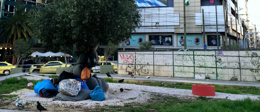 Image for Refugiados y sin techo en Atenas: Al límite de sus fuerzas