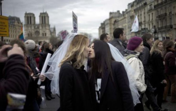 Image for Matrimoni gay: favorevoli o contrari?
