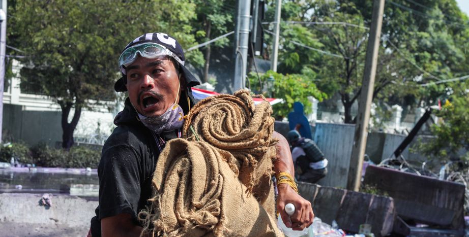 Image for Crise en Thaïlande : qui pour arrêter la répression ?  