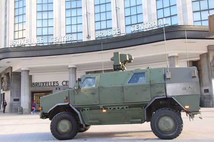 Image for Bruselas: La 'ciudad yihadista' se convierte en una 'ciudad fantasma' (1/2)