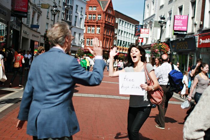 Image for Acts of Random Kindness Ltd.: Dobre uczynki i irlandzkie ubrania zaczynają zmieniać świat