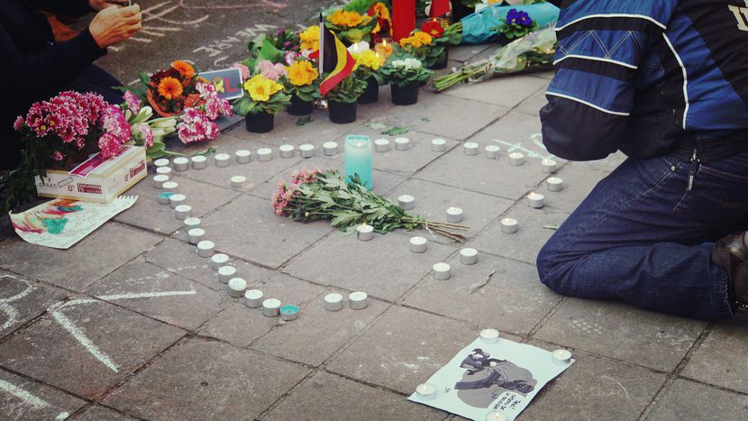 Image for Atentados en Bruselas: 'Pis and Love' y liberales blandos