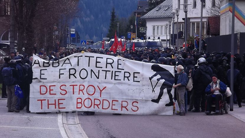 Image for No borders, no nations, no deportation al Brennero