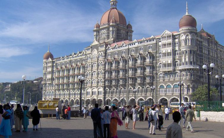 Image for Après les attentats de Bombay, des parlementaires européens tirés d’affaire
