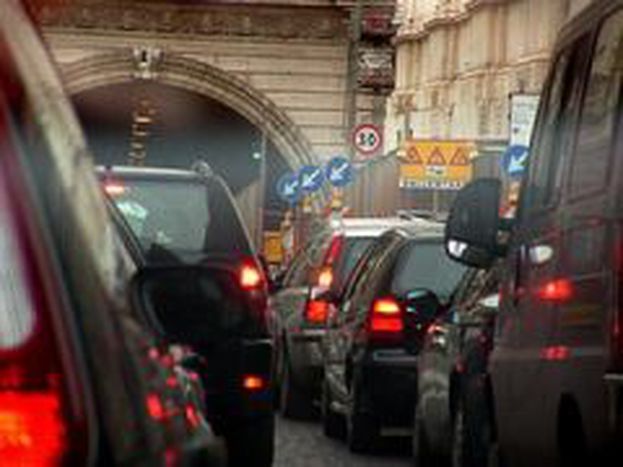 Image for Rapporto Euromobility sulla mobilità sostenibile, a Roma troppe automobili