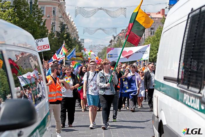 Image for «L'omosessualità? Come la zoofilia», è dura per i gay in Lituania
