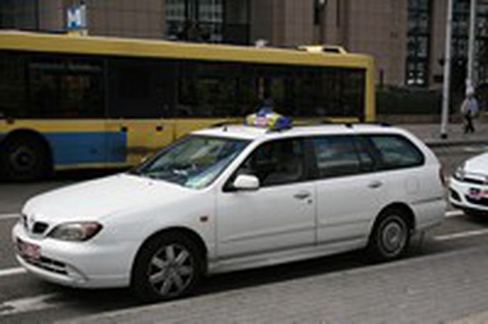 Image for In taxi a Bruxelles, tra grandeur passata e Babele linguistica
