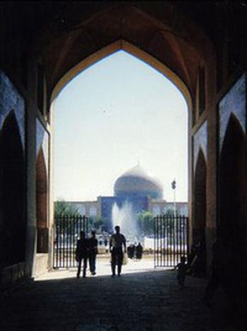 Image for Iran-Ue: oltre il containment nucleare
