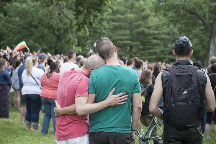 Image for Fusillade à Orlando : on assassine ceux qui s'aiment