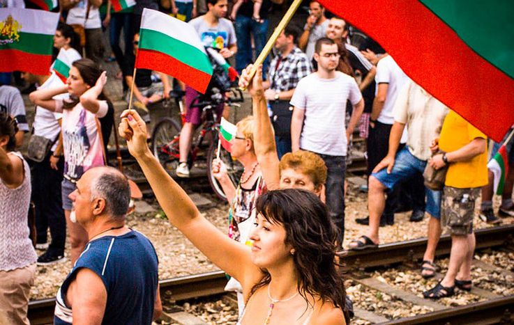 Image for Bulgarischer Sommer in Sofia: Das Parlament ist besetzt