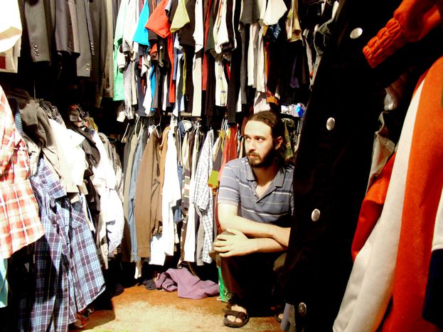 Image for Fashion crisis: buying second hand clothes in Brussels