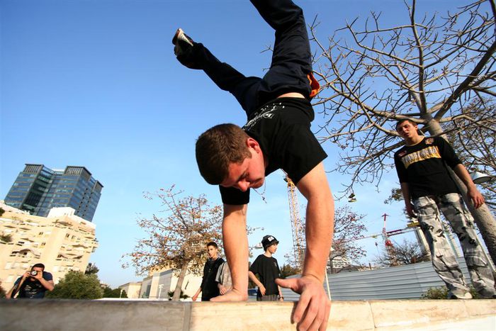 Image for From Bergamo to Laos: parkour with Gato, Italian traceur